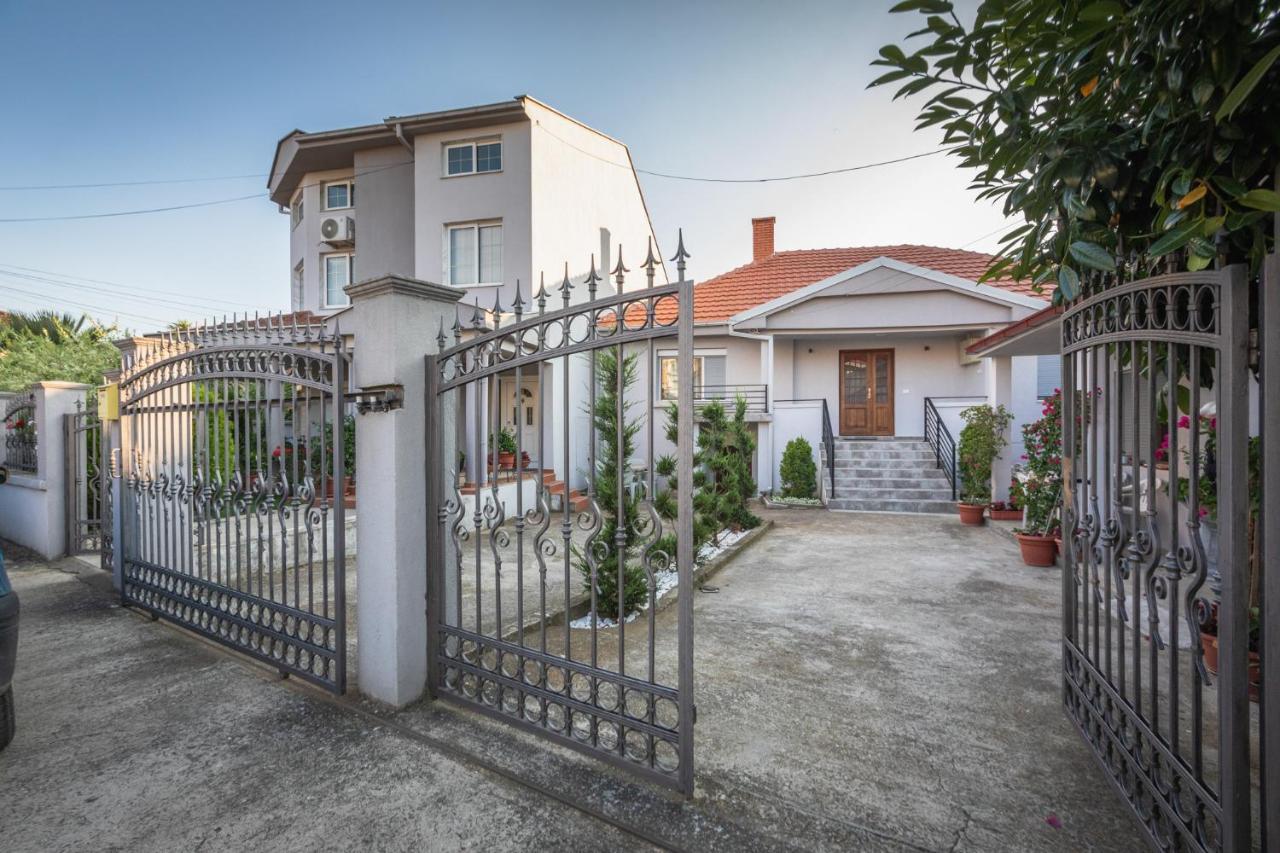 Guest House - Axios Gevgelija Extérieur photo
